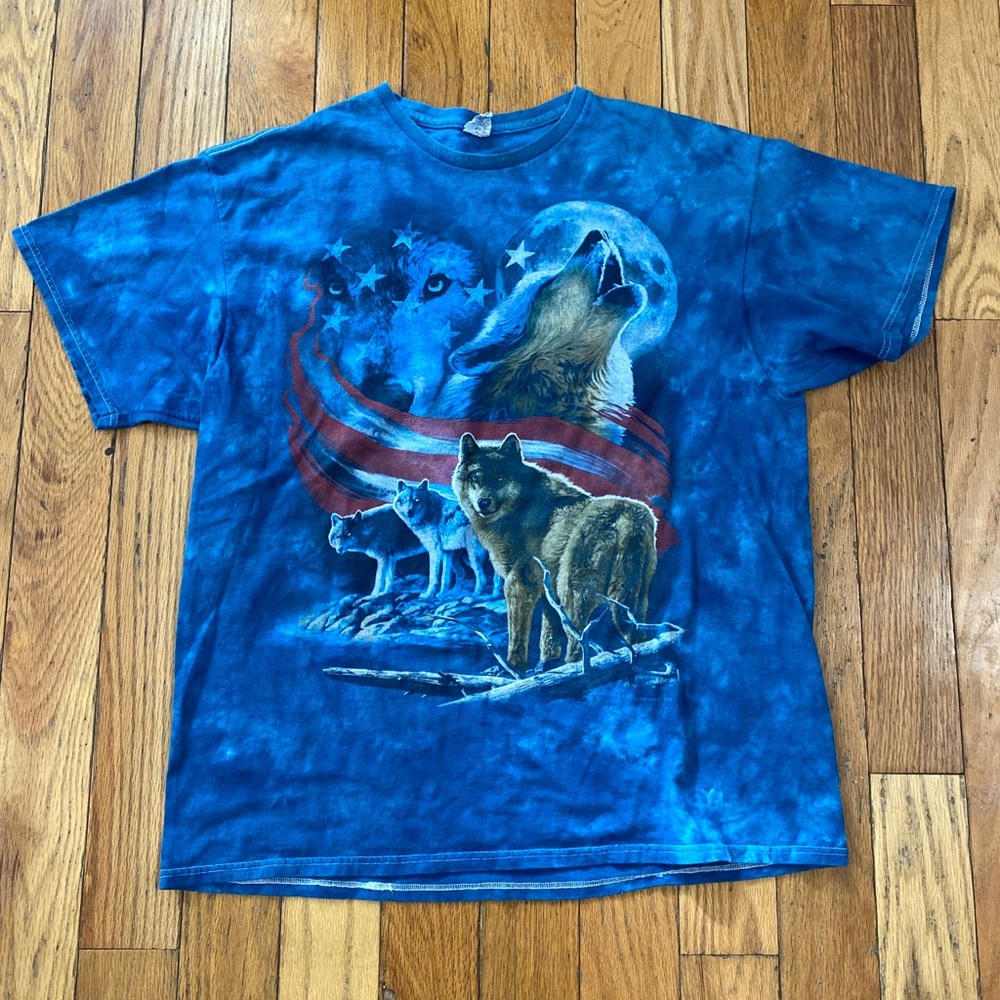 Liquid Blue 2015 Tie Dye Wolf American Flag Tee Size XL